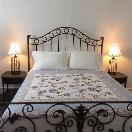 Country Road House Otel Clendenin Dış mekan fotoğraf