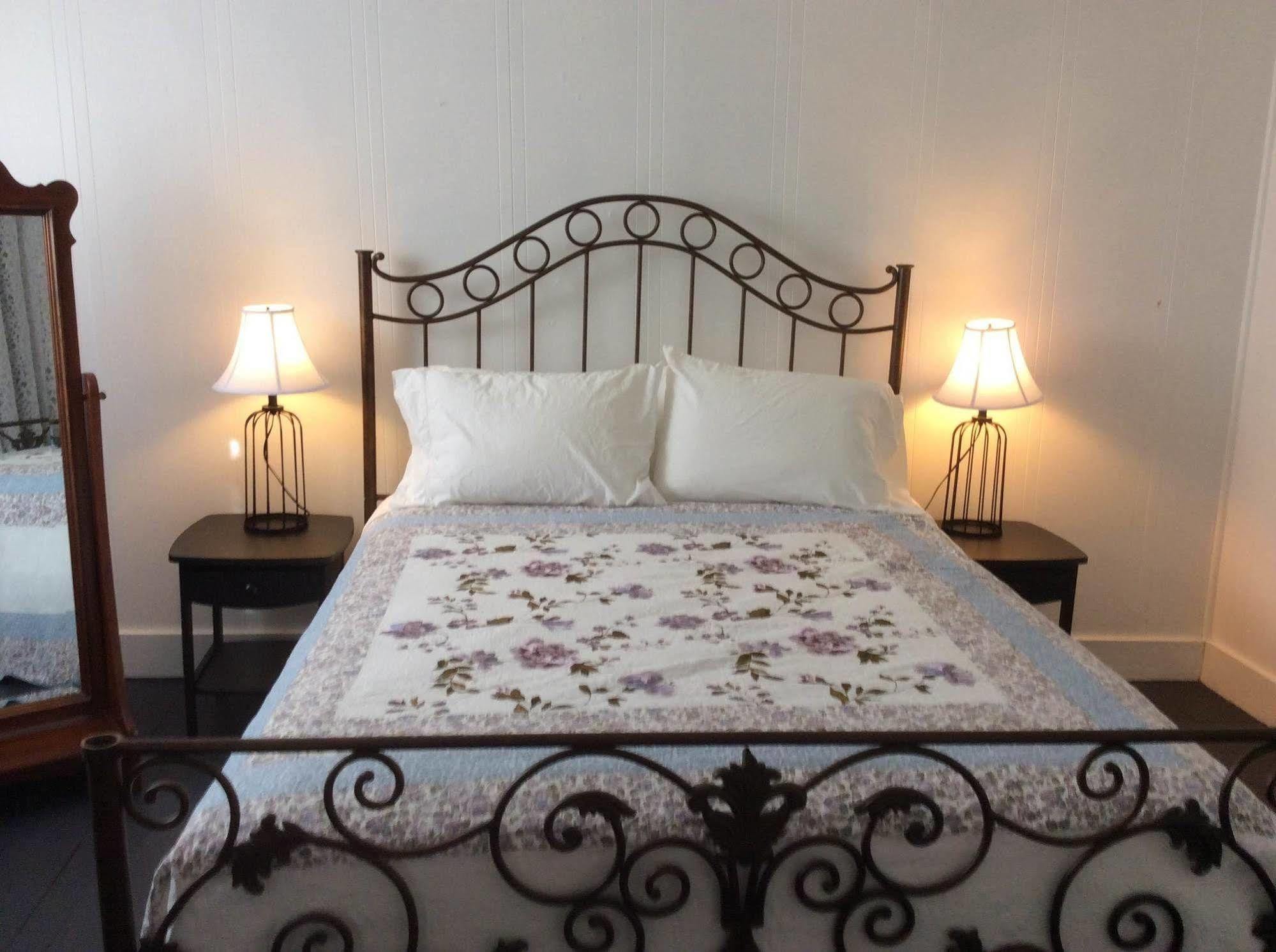 Country Road House Otel Clendenin Dış mekan fotoğraf